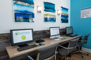 24-Hour cyber café